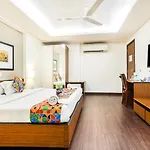 Fabhotel Prime Avenue