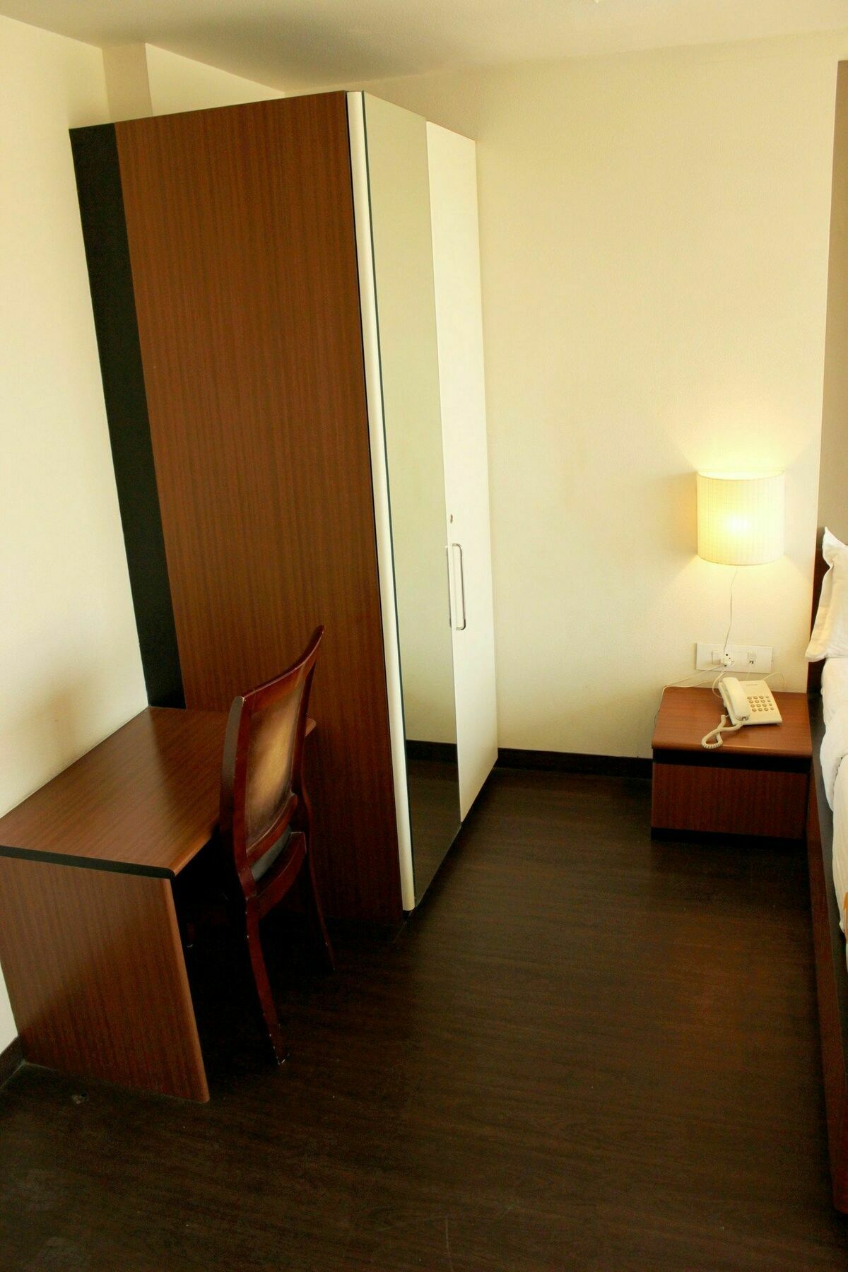 Fabhotel Prime Avenue Hotel